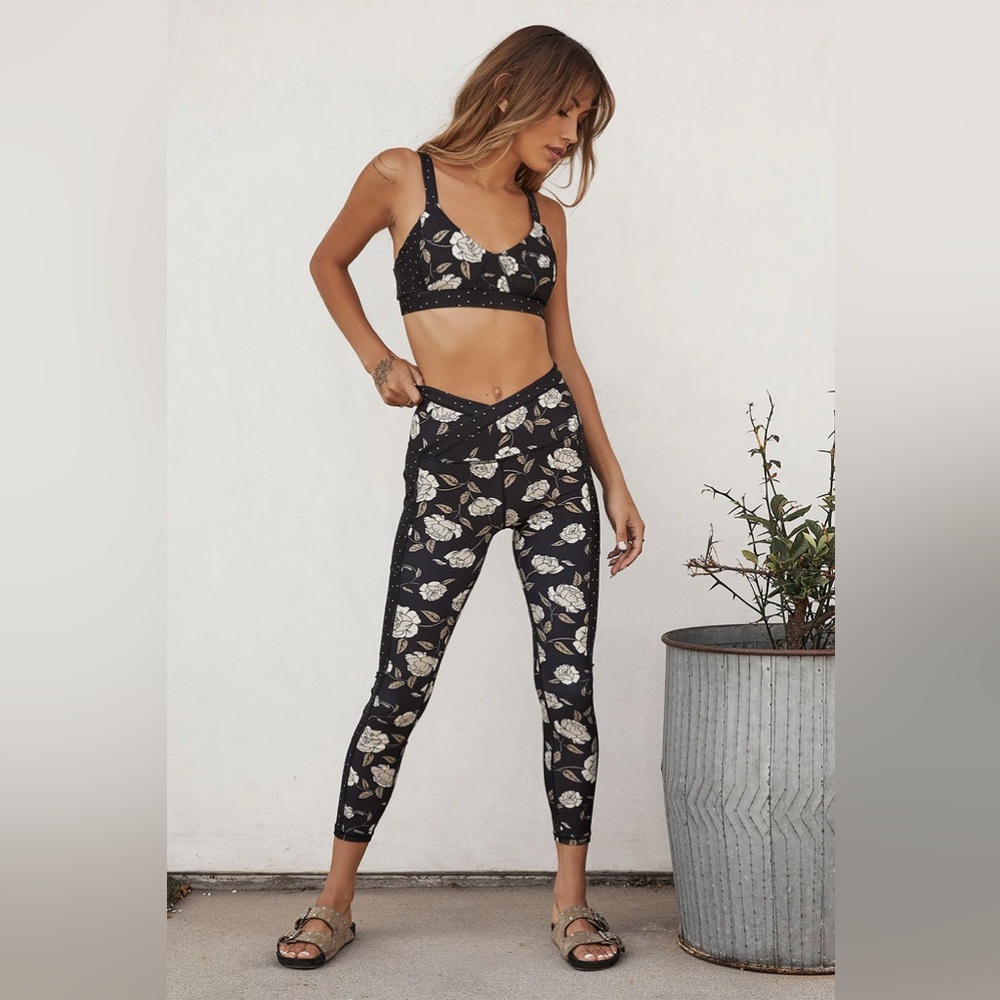 SALTWATER LUXE CROSSOVER WAIST LEGGINGS